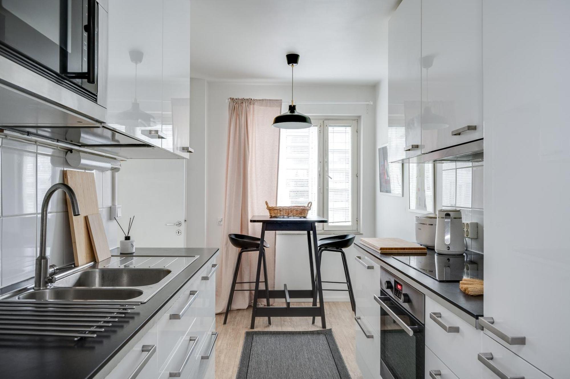 Rent A Box Center Apartment